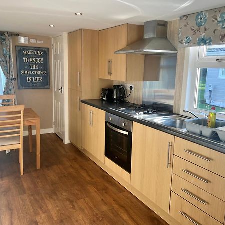 2 Bedroom Self-Catering Chalet Степпс Экстерьер фото